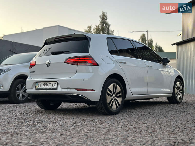 Хетчбек Volkswagen e-Golf 2018 в Києві