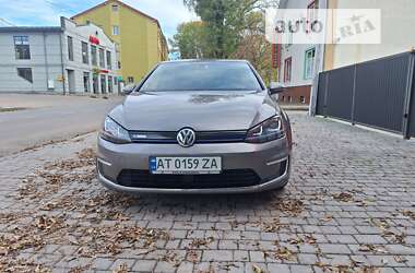 Хэтчбек Volkswagen e-Golf 2014 в Коломые