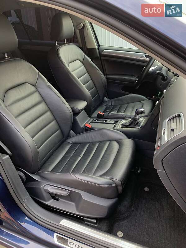 Хэтчбек Volkswagen e-Golf 2015 в Мукачево фото 14 Хэтчбек Volkswagen e-Golf 2015 в Мукачево