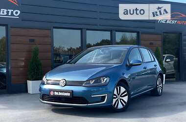 Хетчбек Volkswagen e-Golf 2015 в Рівному