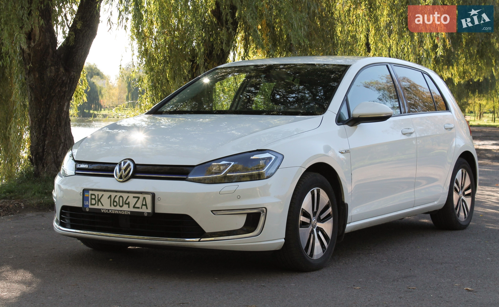 2017 Volkswagen Golf - фото 1