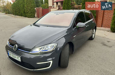 Хетчбек Volkswagen e-Golf 2020 в Києві