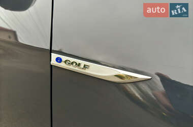 Хэтчбек Volkswagen e-Golf 2020 в Киеве