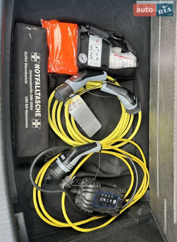 Хетчбек Volkswagen e-Golf 2018 в Івано-Франківську