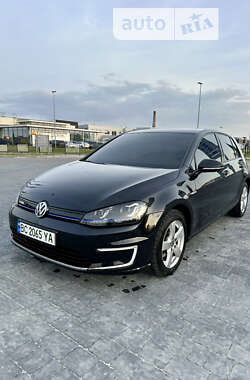 Хетчбек Volkswagen e-Golf 2015 в Львові