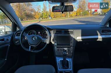 Хэтчбек Volkswagen e-Golf 2014 в Киеве