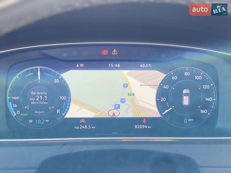 Хэтчбек Volkswagen e-Golf 2017 в Днепре фото 26 Хэтчбек Volkswagen e-Golf 2017 в Днепре