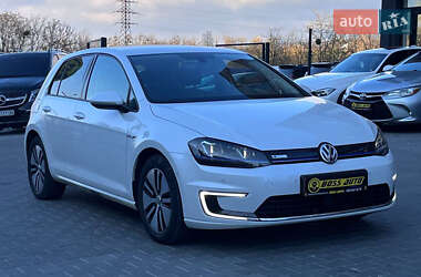 Хэтчбек Volkswagen e-Golf 2015 в 