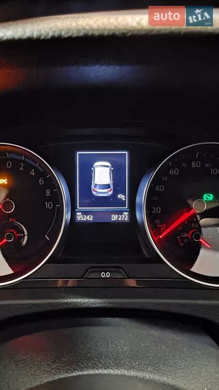 Хетчбек Volkswagen e-Golf 2017 в Полтаві