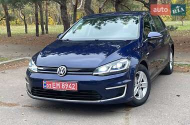 Хетчбек Volkswagen e-Golf 2017 в Дніпрі