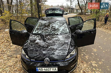 Хетчбек Volkswagen e-Golf 2015 в Вінниці