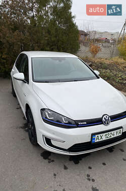 Хетчбек Volkswagen e-Golf 2015 в Харкові