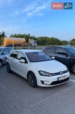 Хетчбек Volkswagen e-Golf 2015 в Вінниці