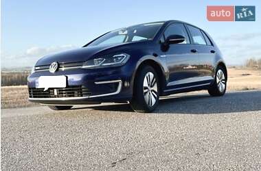 Хэтчбек Volkswagen e-Golf 2016 в Коростене