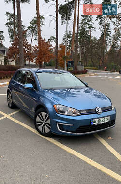 Хетчбек Volkswagen e-Golf 2015 в Києві