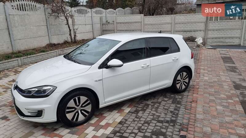 Хэтчбек Volkswagen e-Golf 2020 в Василькове