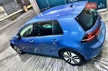 Хетчбек Volkswagen e-Golf 2014 в Києві