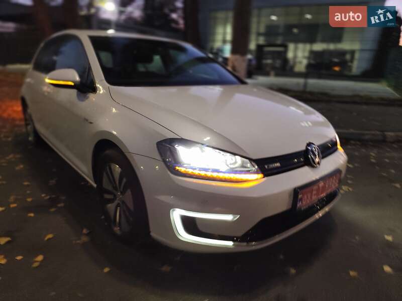 Хетчбек Volkswagen e-Golf 2014 в Києві фото 3 Хетчбек Volkswagen e-Golf 2014 в Києві