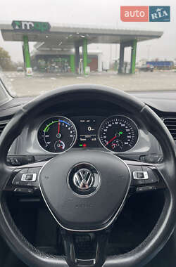 Хэтчбек Volkswagen e-Golf 2015 в Луцке