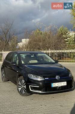 Хетчбек Volkswagen e-Golf 2015 в Львові