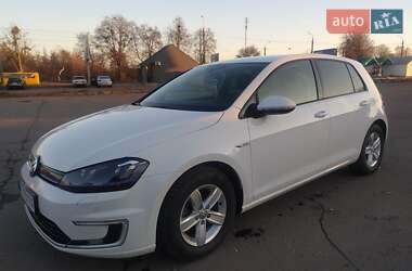 Хетчбек Volkswagen e-Golf 2016 в Луцьку