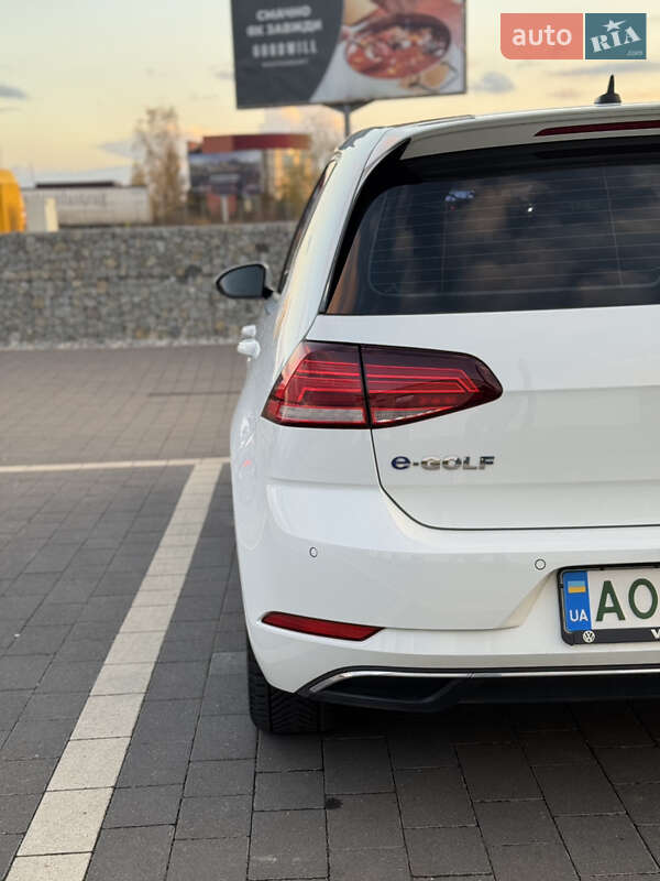 Хэтчбек Volkswagen e-Golf 2020 в Мукачево