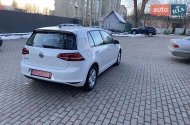 Хетчбек Volkswagen e-Golf 2015 в Чернівцях