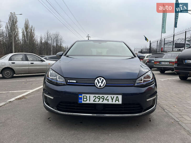 Хэтчбек Volkswagen e-Golf 2016 в Кременчуге