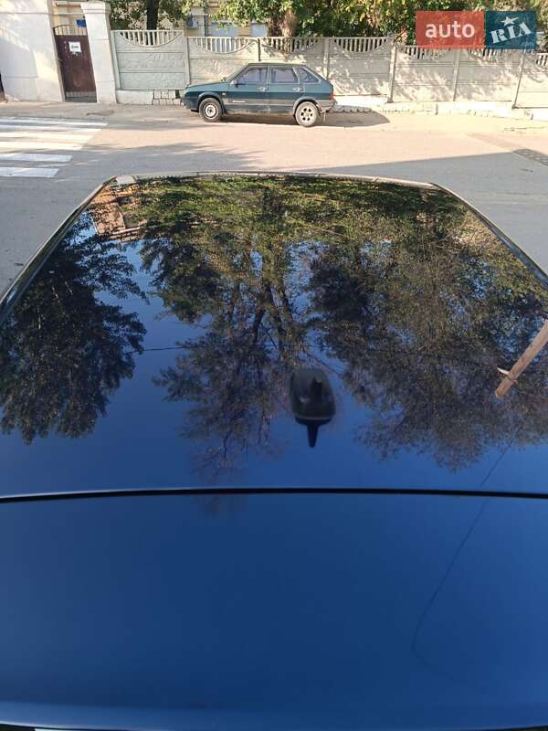 Хетчбек Volkswagen e-Golf 2016 в Дніпрі