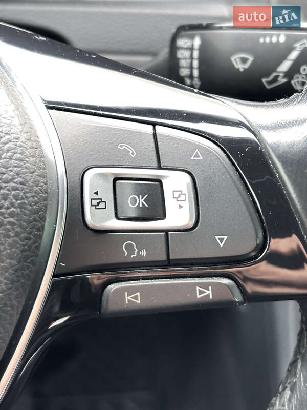 Хетчбек Volkswagen e-Golf 2015 в Вінниці