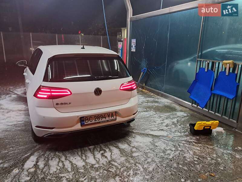 Хетчбек Volkswagen e-Golf 2018 в Львові фото 9 Хетчбек Volkswagen e-Golf 2018 в Львові