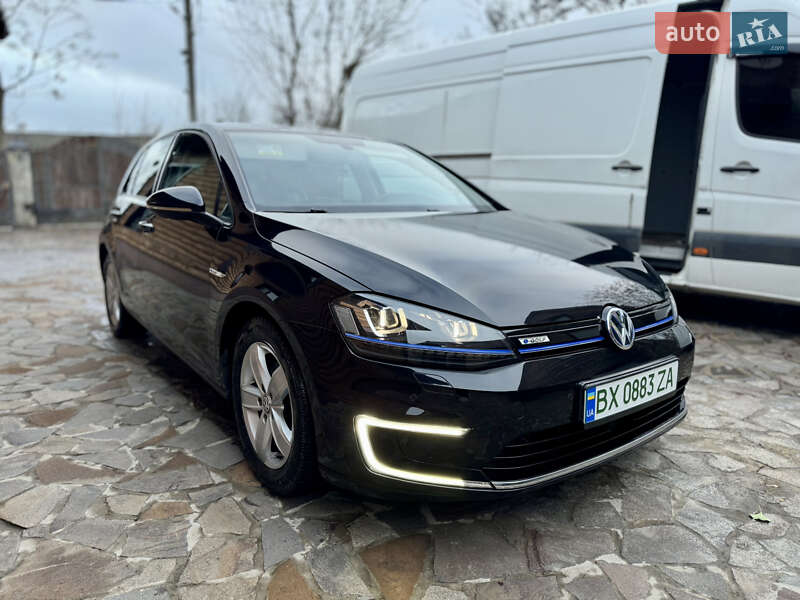 Хетчбек Volkswagen e-Golf 2015 в Кам'янець-Подільському