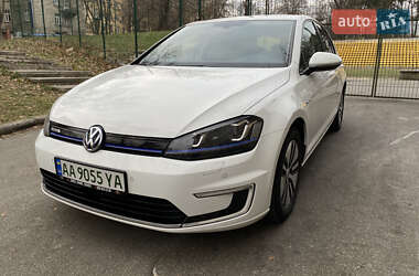 Хэтчбек Volkswagen e-Golf 2016 в Киеве