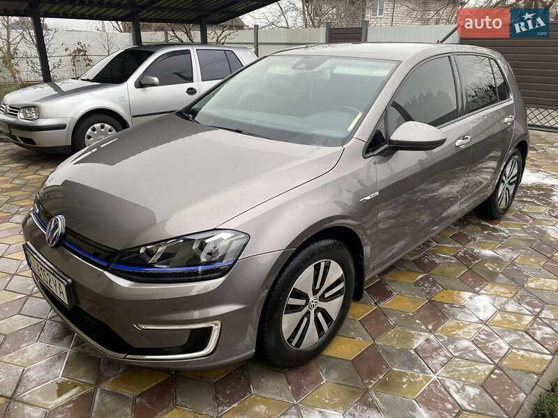 Хетчбек Volkswagen e-Golf 2015 в Білій Церкві