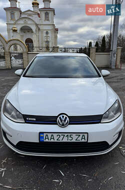 Хэтчбек Volkswagen e-Golf 2016 в 