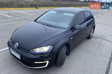 Хетчбек Volkswagen e-Golf 2015 в Запоріжжі