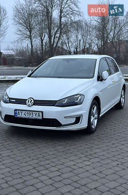 Хэтчбек Volkswagen e-Golf 2014 в Ивано-Франковске