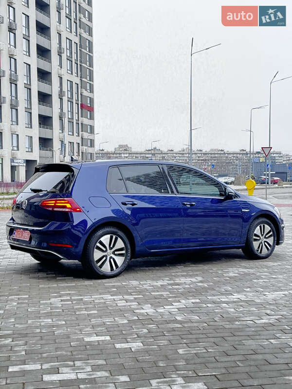 Хетчбек Volkswagen e-Golf 2019 в Києві