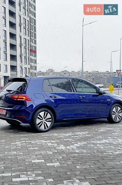 Хэтчбек Volkswagen e-Golf 2019 в Киеве