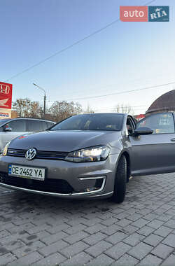 Хетчбек Volkswagen e-Golf 2015 в Чернівцях