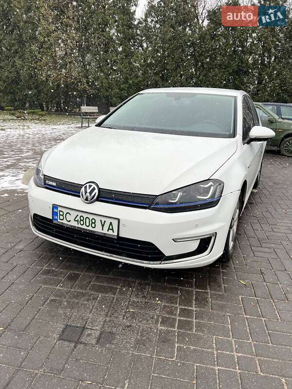 Хетчбек Volkswagen e-Golf 2015 в Львові