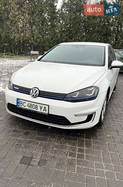 Хетчбек Volkswagen e-Golf 2015 в Львові