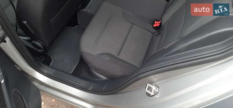 Хэтчбек Volkswagen e-Golf 2018 в Киеве