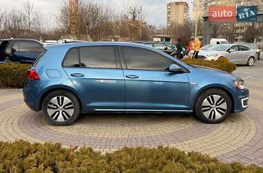 Хетчбек Volkswagen e-Golf 2015 в Львові