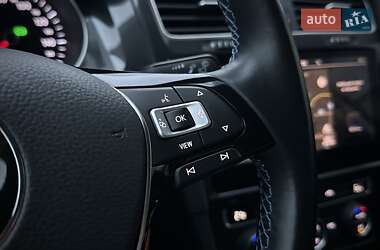 Хэтчбек Volkswagen e-Golf 2019 в 