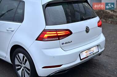 Хэтчбек Volkswagen e-Golf 2019 в 