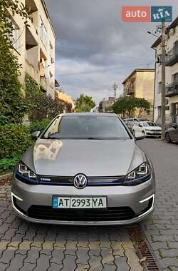 Хэтчбек Volkswagen e-Golf 2016 в Ивано-Франковске