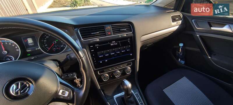 Хэтчбек Volkswagen e-Golf 2020 в Умани