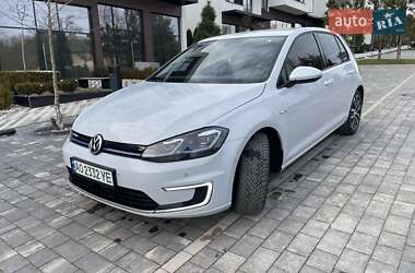 Хэтчбек Volkswagen e-Golf 2018 в Ужгороде