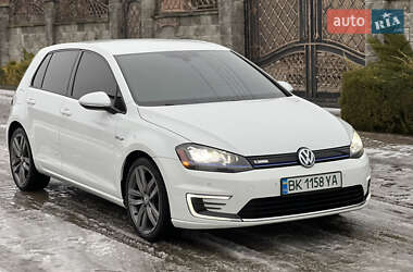 Хэтчбек Volkswagen e-Golf 2014 в Ровно